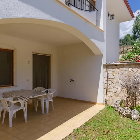 L'uliveto Apartment *