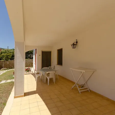 L'uliveto Apartment *